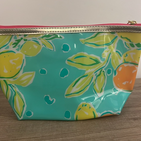 Lilly Pulitzer for Estée Lauder cosmetic bag - Picture 5 of 11
